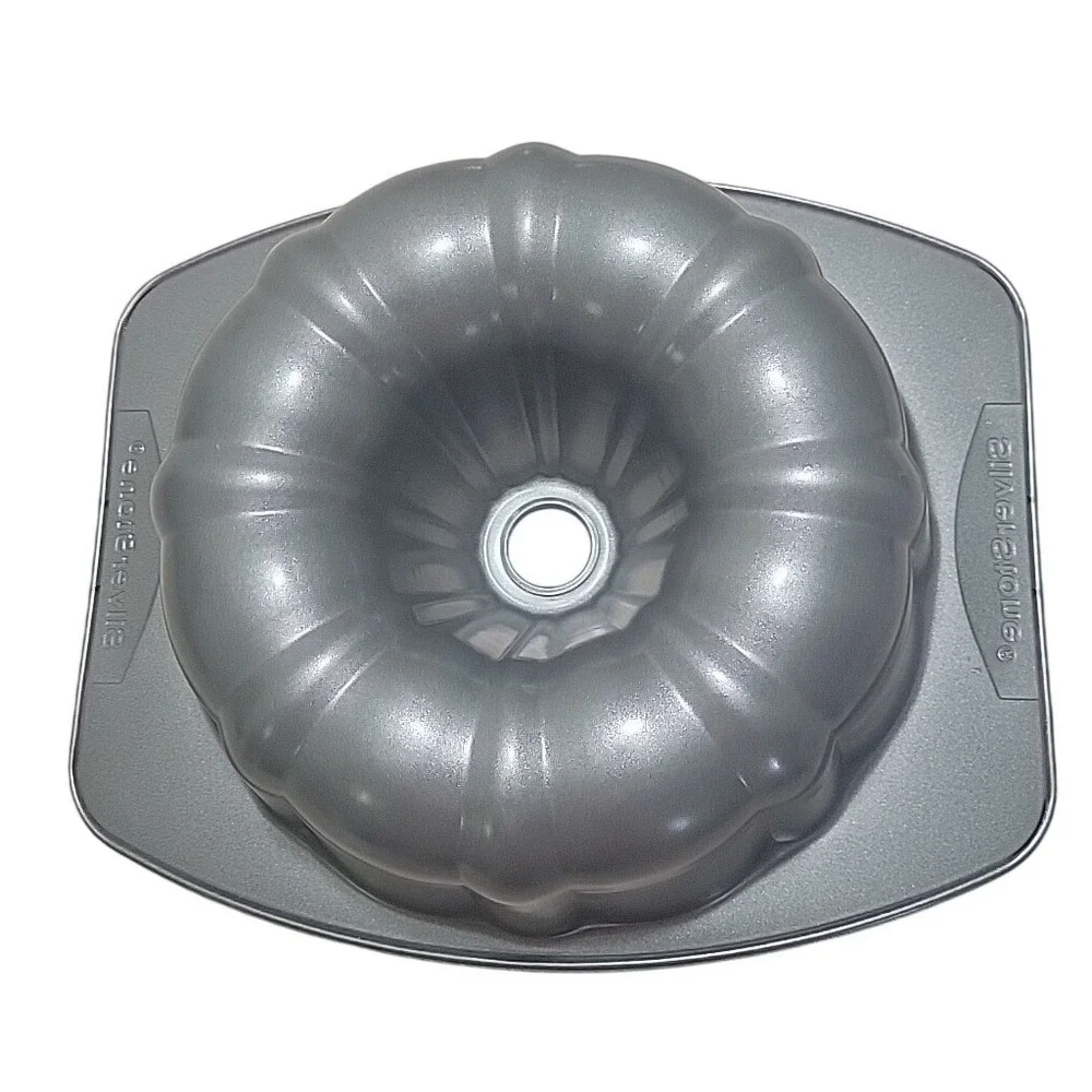 SilverStone 10 Inch Fluted Mold Bundt Cake Pan Nonstick Grey Silver Bakeware